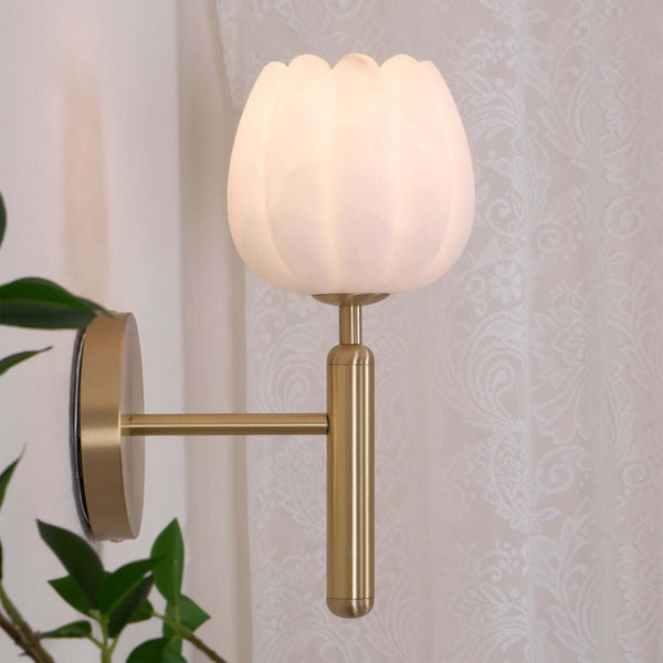 Fleur Wall Lamp – Elegant Flower-Shaped Alabaster Sconce in Brass | Alsolight