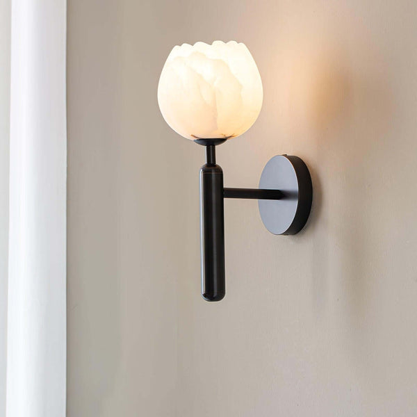 Fleur Wall Lamp – Elegant Flower-Shaped Alabaster Sconce in Brass | Alsolight