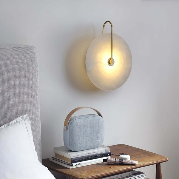 Slanciu Round Alabaster Wall Light – Elegant Brass Accent Lamp | Alsolight