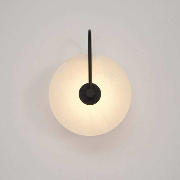 Slanciu Round Alabaster Wall Light – Elegant Brass Accent Lamp | Alsolight