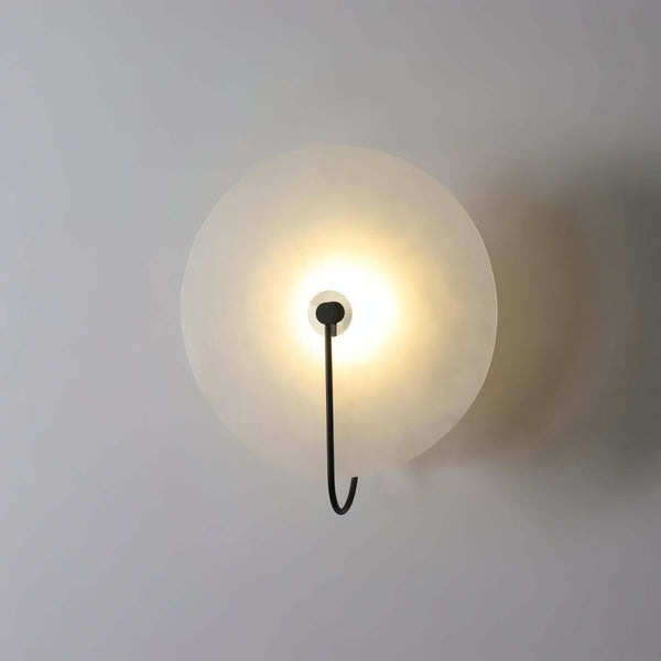 Slanciu Round Alabaster Wall Light – Elegant Brass Accent Lamp | Alsolight