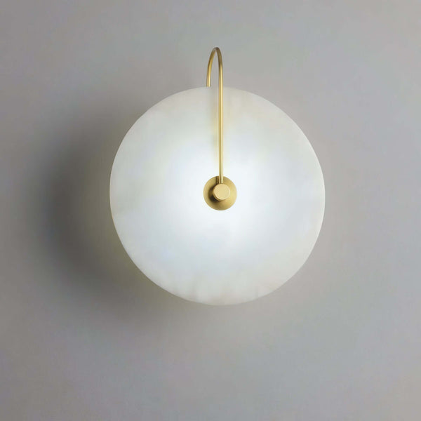 Slanciu Round Alabaster Wall Light – Elegant Brass Accent Lamp | Alsolight