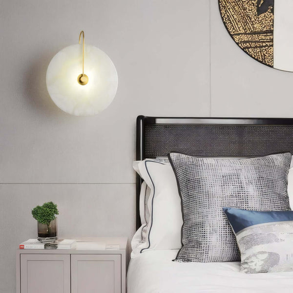 Slanciu Round Alabaster Wall Light – Elegant Brass Accent Lamp | Alsolight